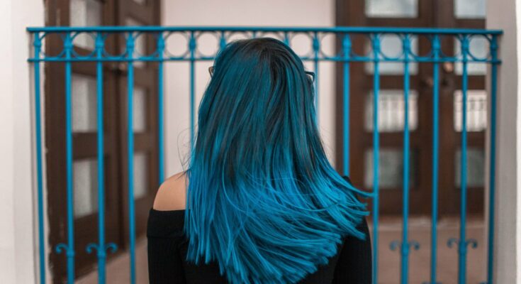 What Shampoo to Use for Blue Hair